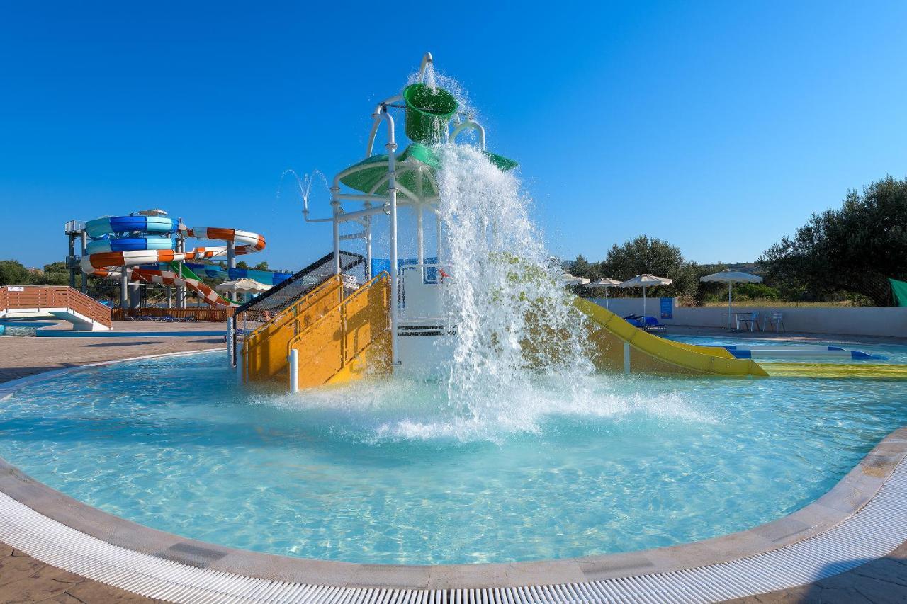 Olive Garden Hotel Лардос Екстер'єр фото